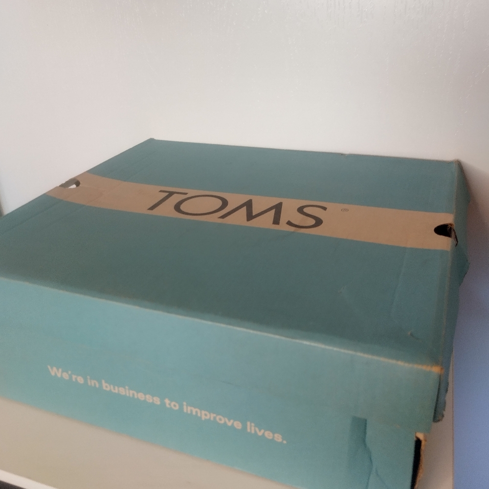 TOM'S Melrose Booties NWT NIB Black size 12 - Picture 7 of 7